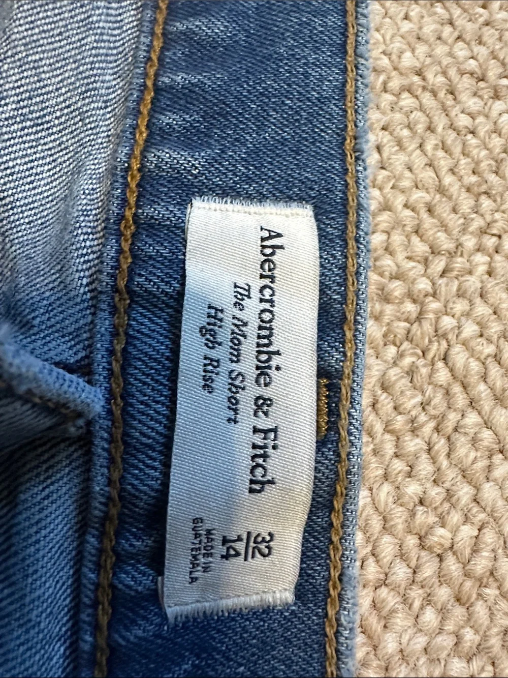 abercrombie & fitch the mom short high rise size 14 / 32 - Picture 3 of 4
